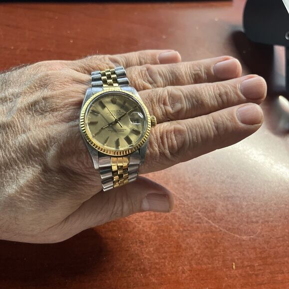 Rolex Datejust 116233 Gold and Silver Jubilee Bracelet with Gold Bezel - Picture 2 of 5